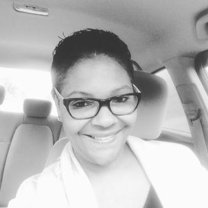 Meet your Posher, Gloria